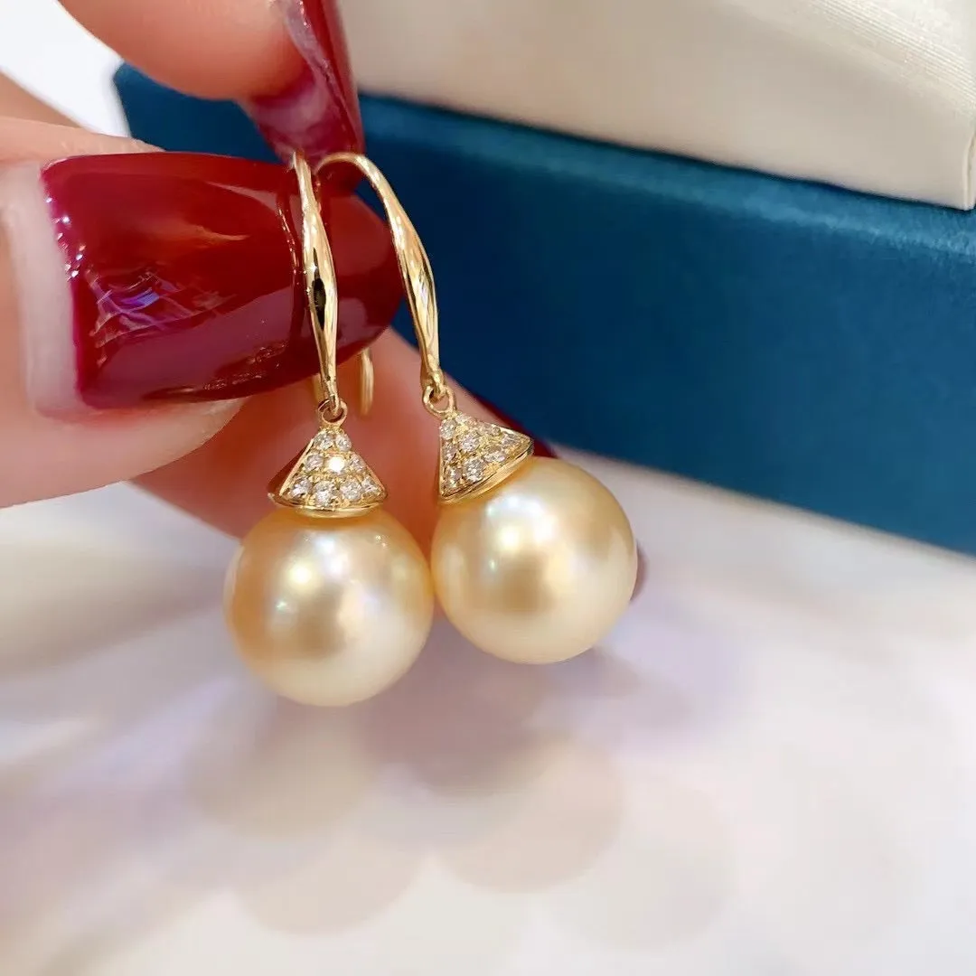 18K Gold Diamond Tahitian Pearl Earrings KE00026