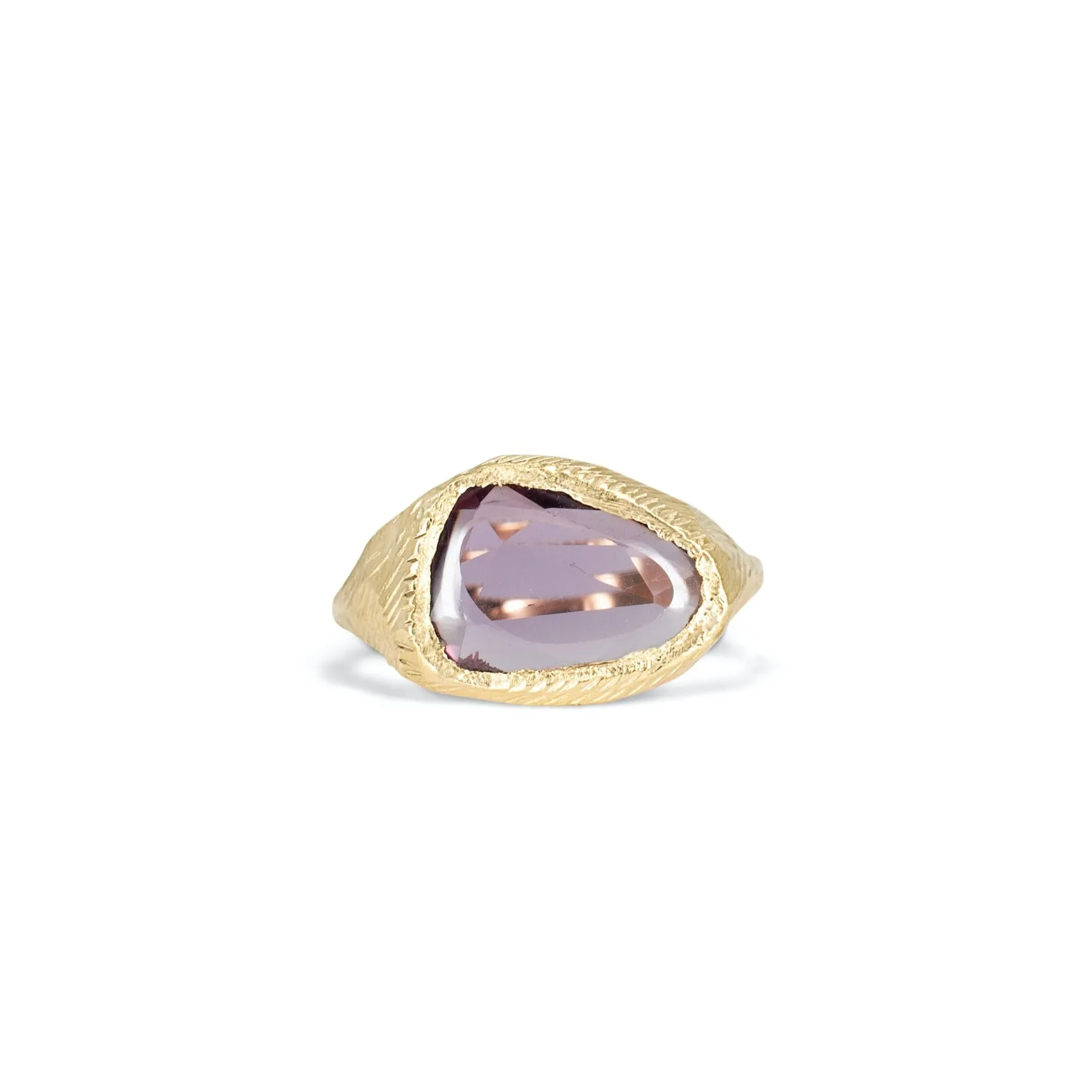 18K Signet Ring in Burgundy Sapphire