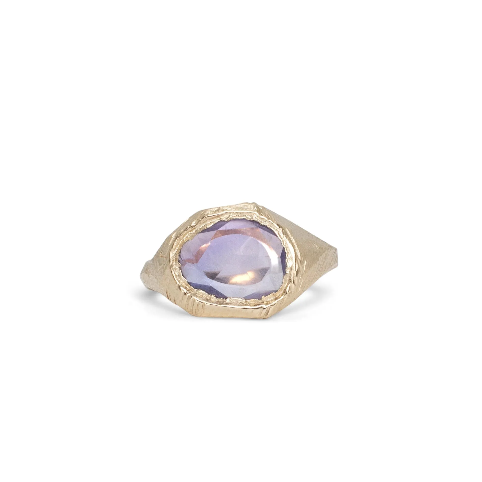 18K Signet Ring in Lavender Sapphire