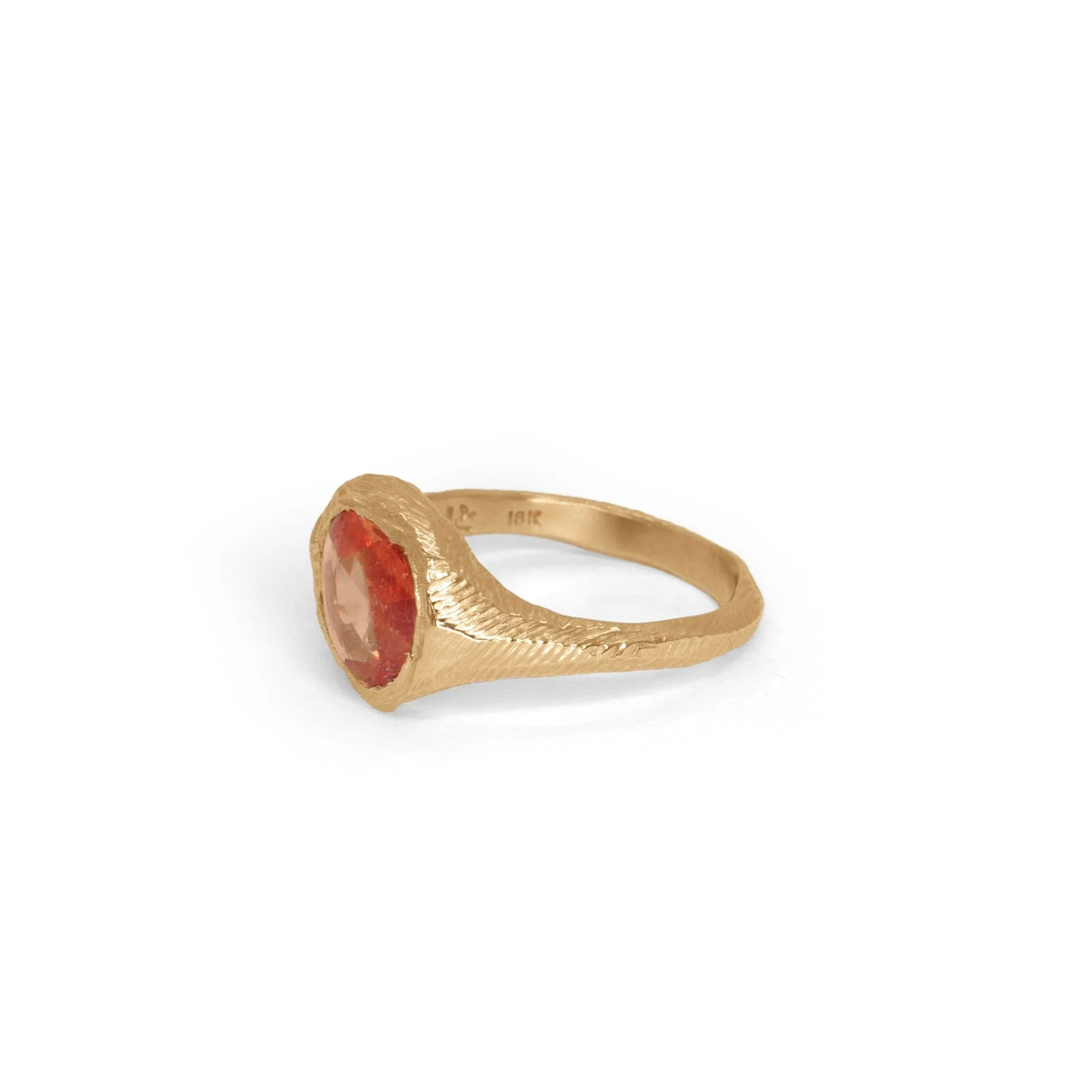 18K Signet Ring in Orange Sapphire