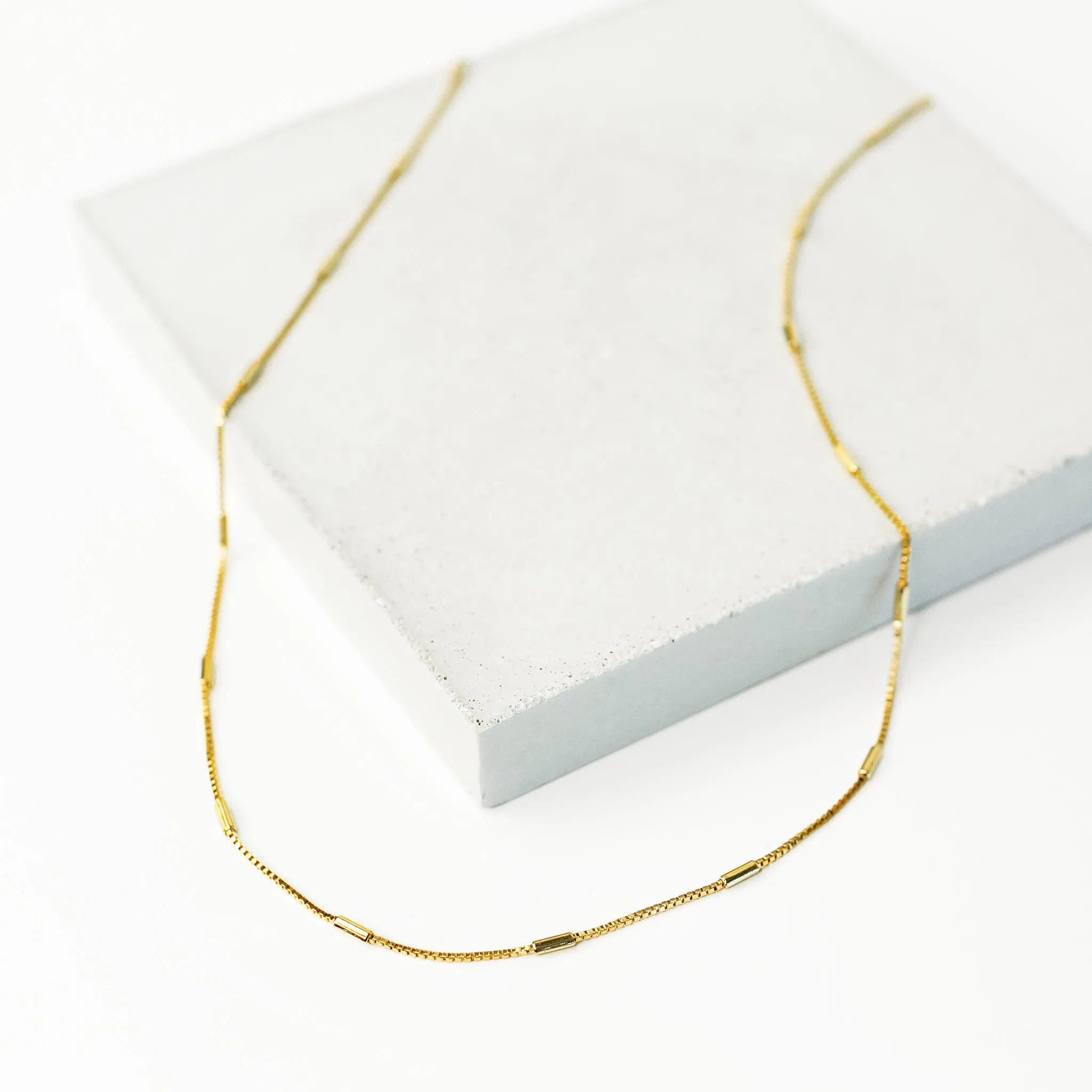 Alba Bar Chain Necklace