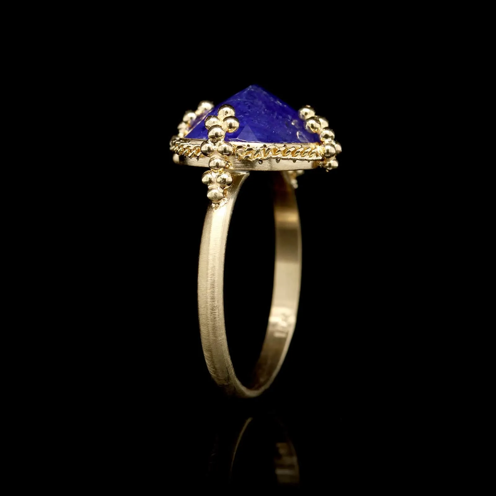 Amali 18K Yellow Gold Estate Tanzanite Ring