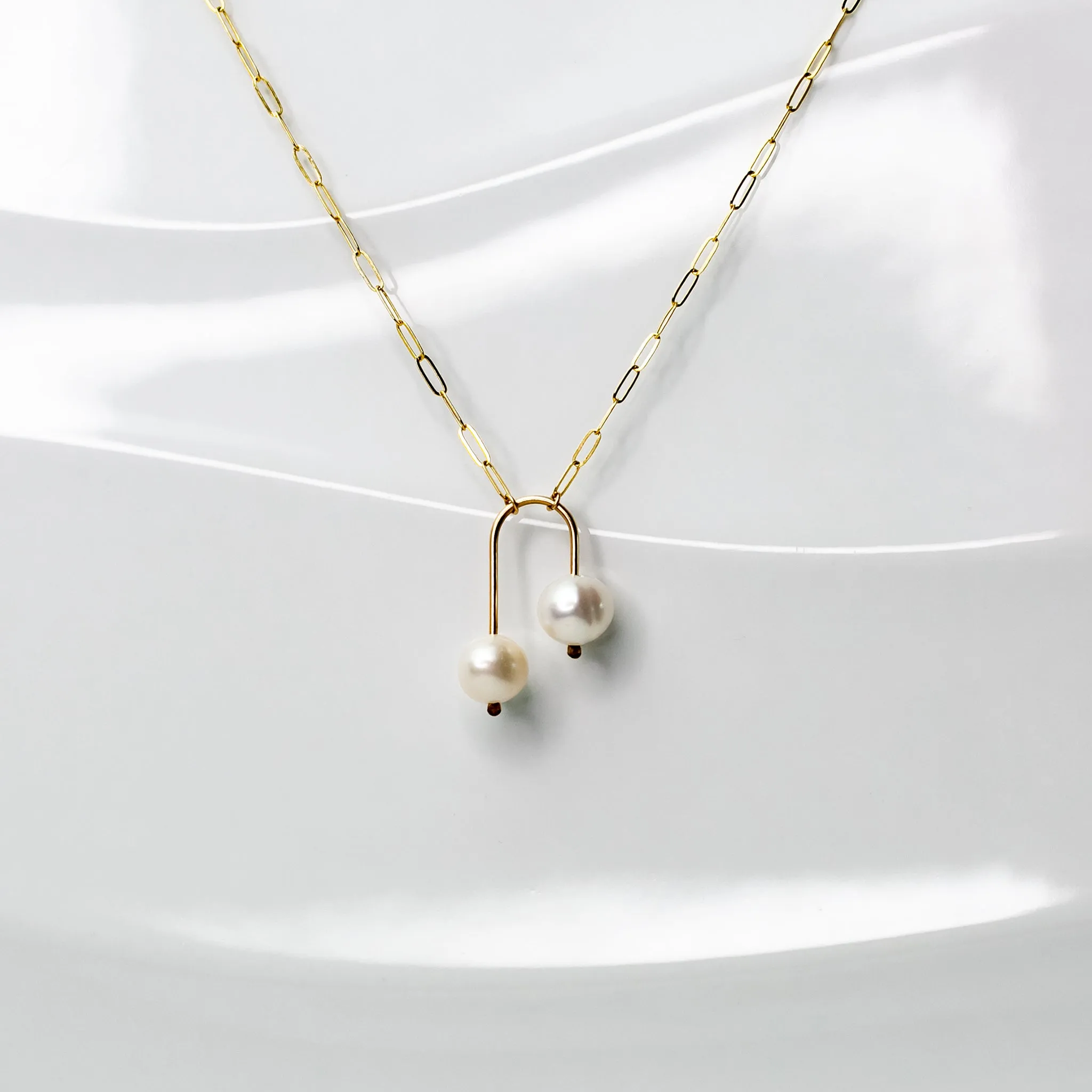 Arca Freshwater Pearl Pendant Necklace