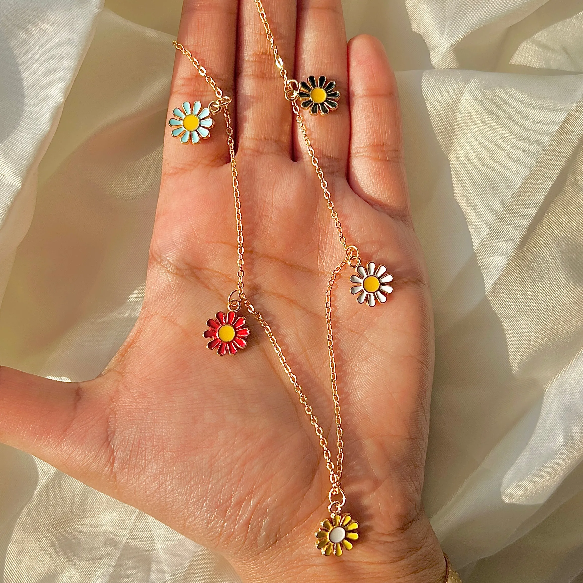 Daisy Flower Multicolor Necklace - Gold