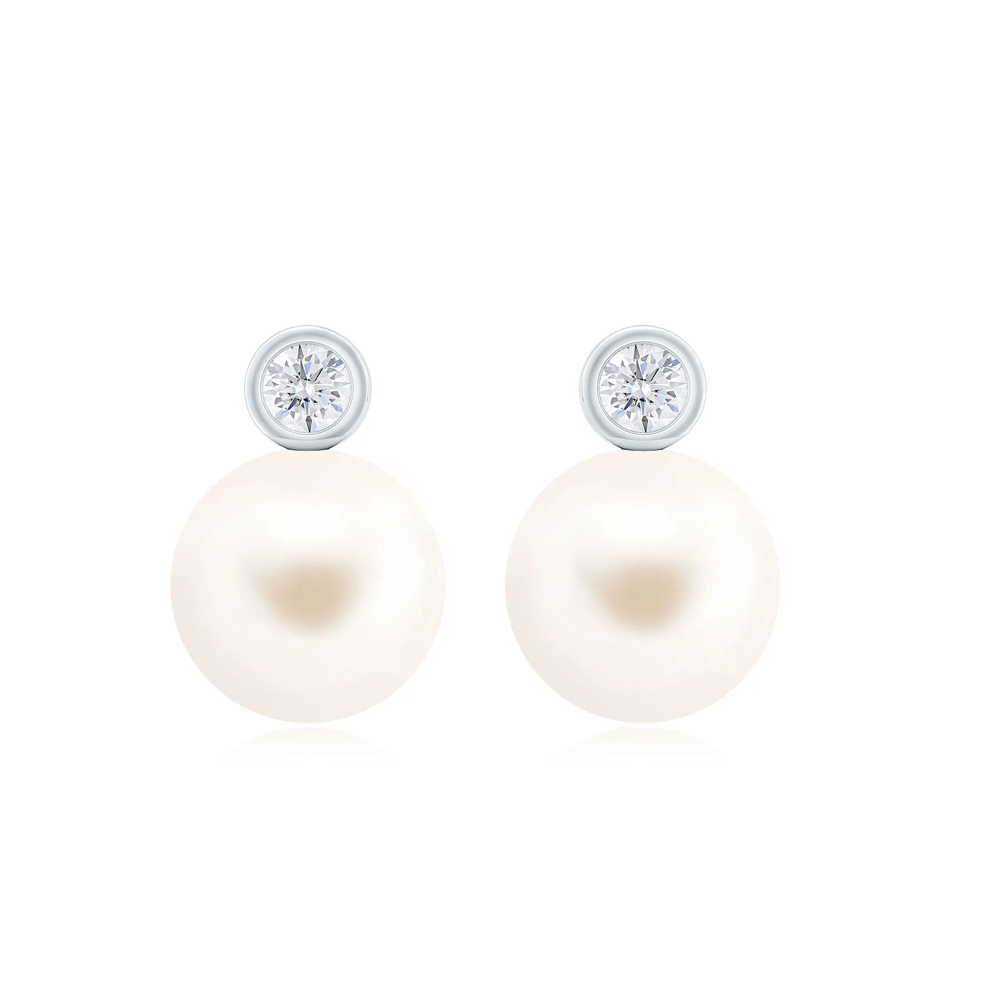 Elegant Freshwater Pearl Earrings with Diamond