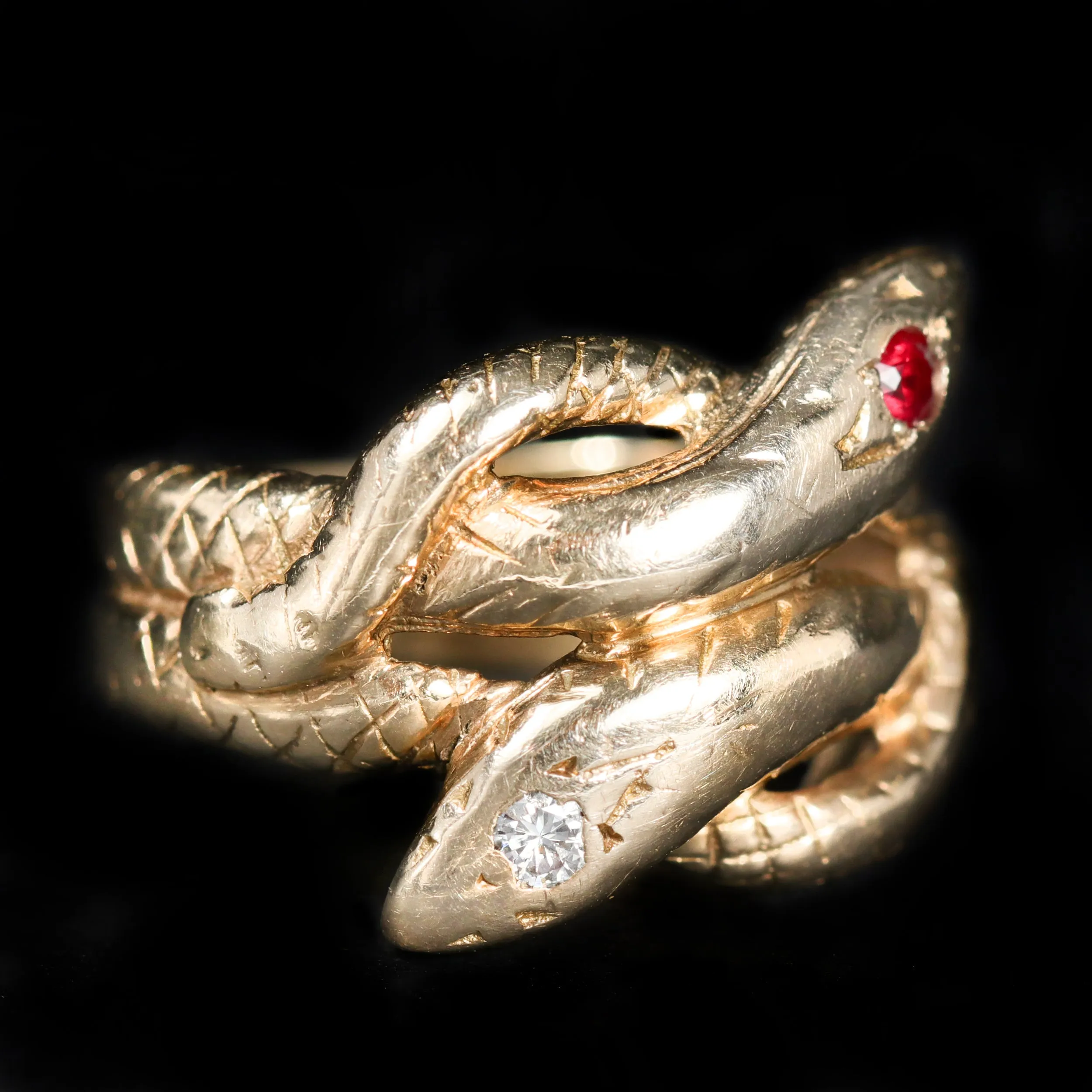 Estate 14K Yellow Gold Diamond & Ruby Snake Ring