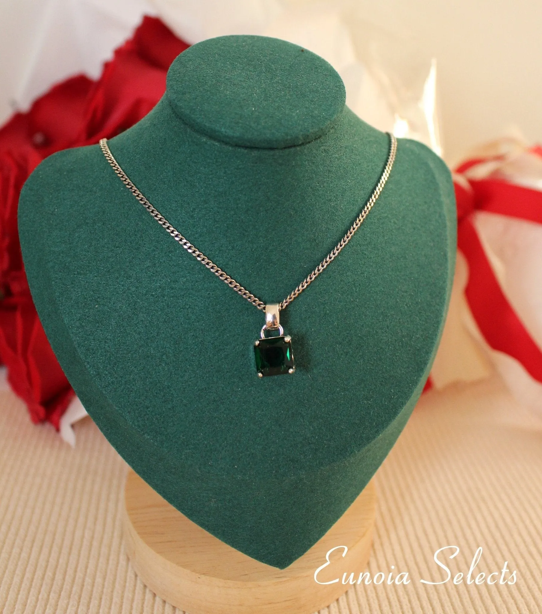 Haven Vintage Emerald Green Pendant Necklace, Regal Crown Charm   Silver 925 Silver Chain