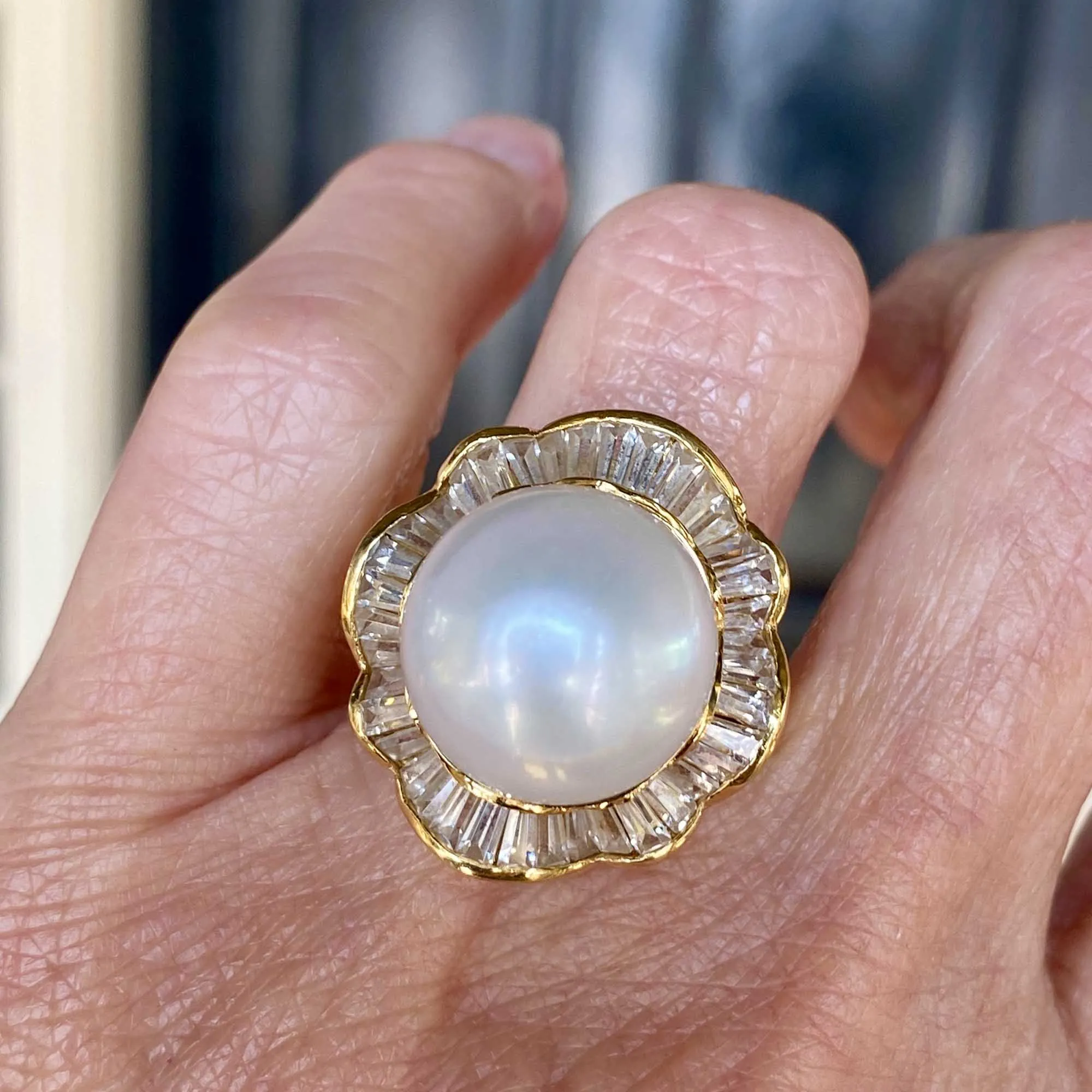 Magnificent 18K Gold Pearl Ballerina Ring