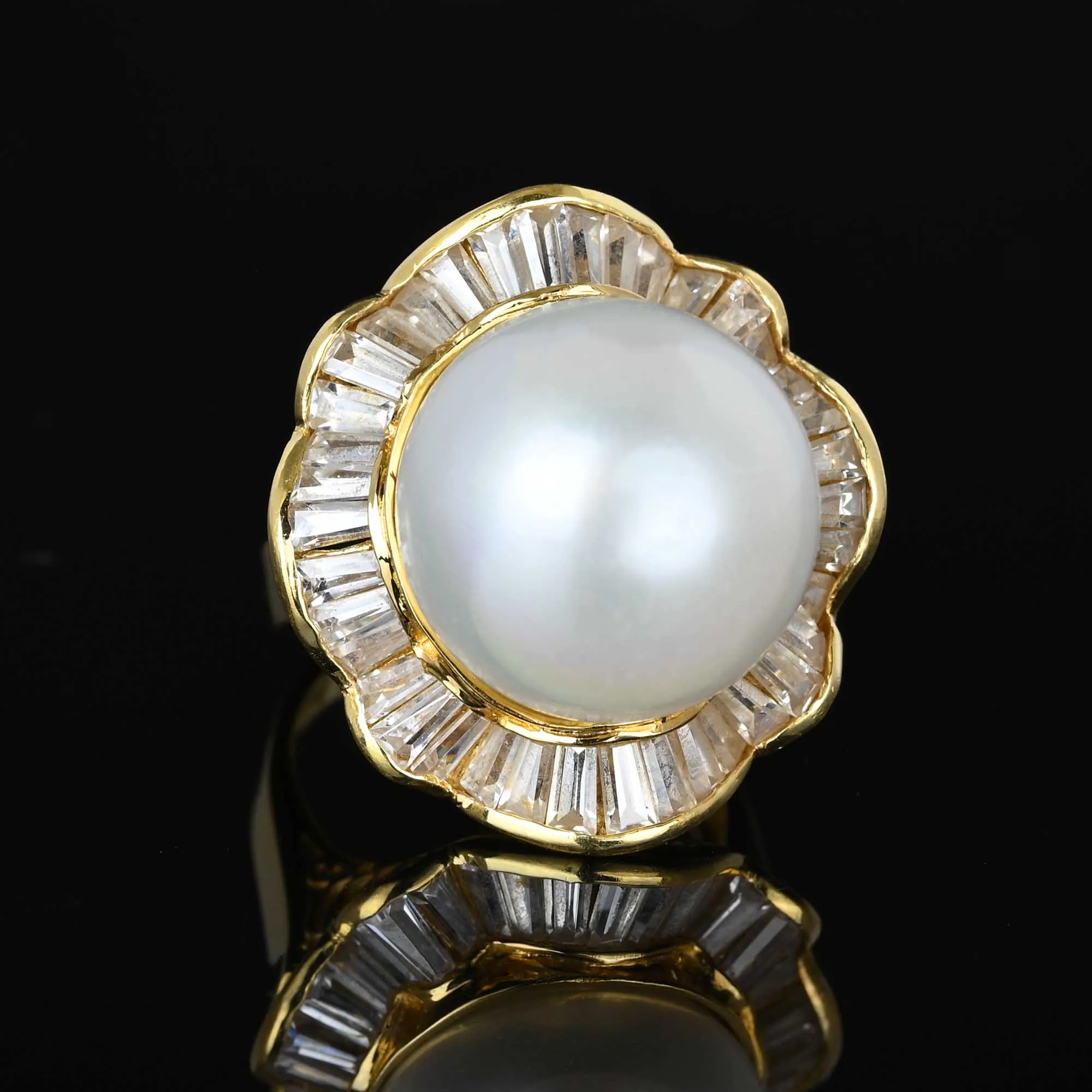 Magnificent 18K Gold Pearl Ballerina Ring