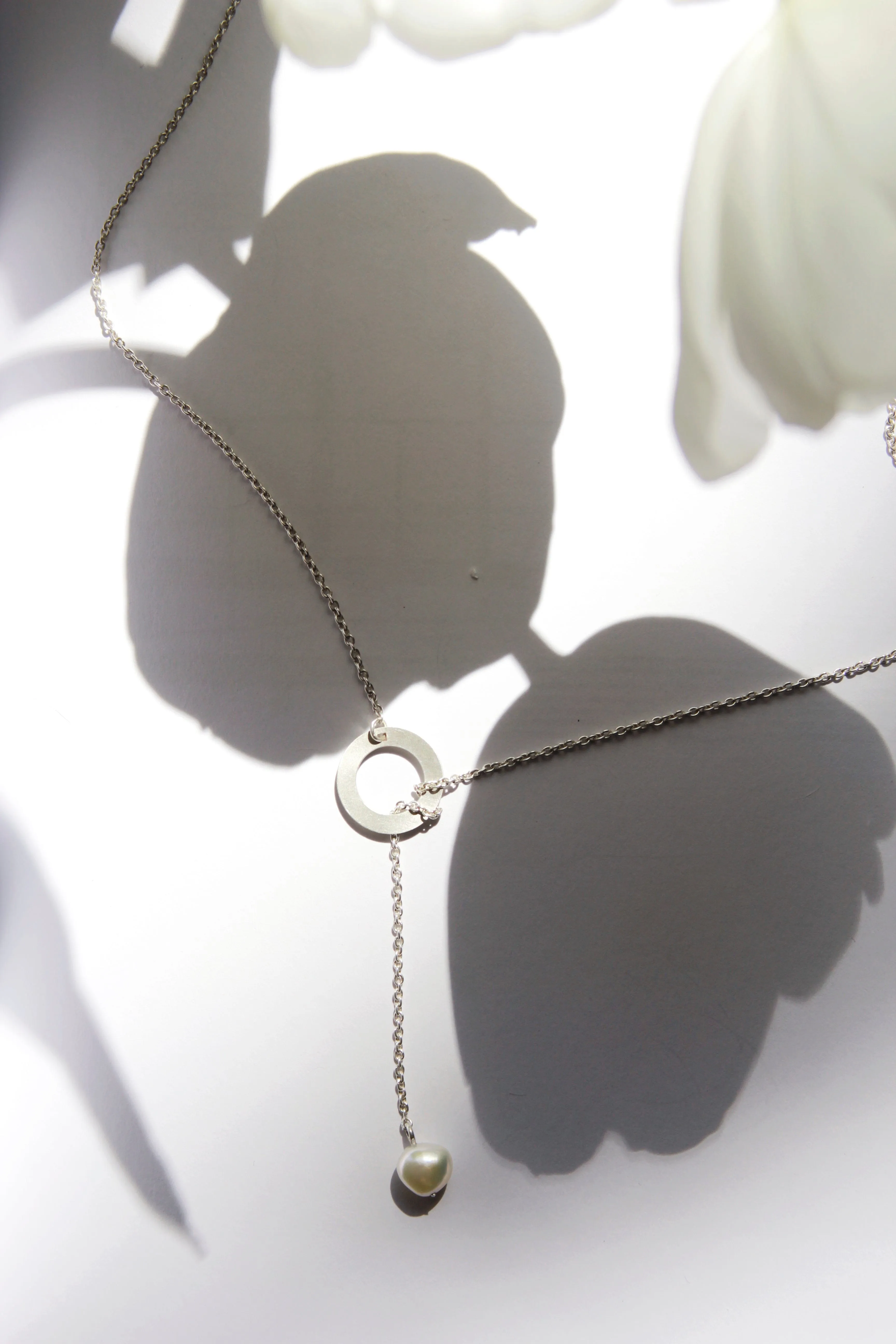 Minimal Pearl Necklace - Silver