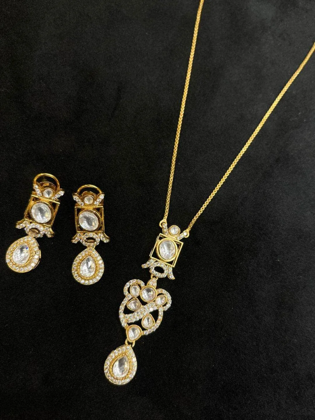 Mossianite Big Polki Pendant Set