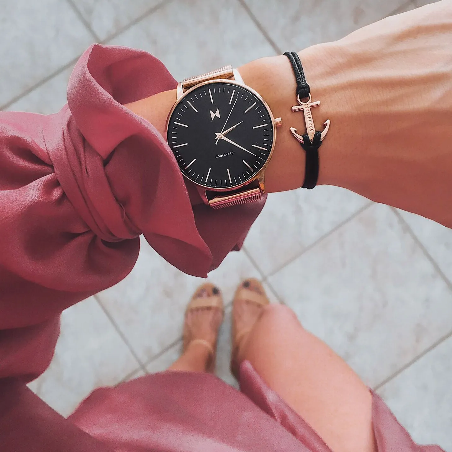 Rose Gold Black Anchor Bracelet