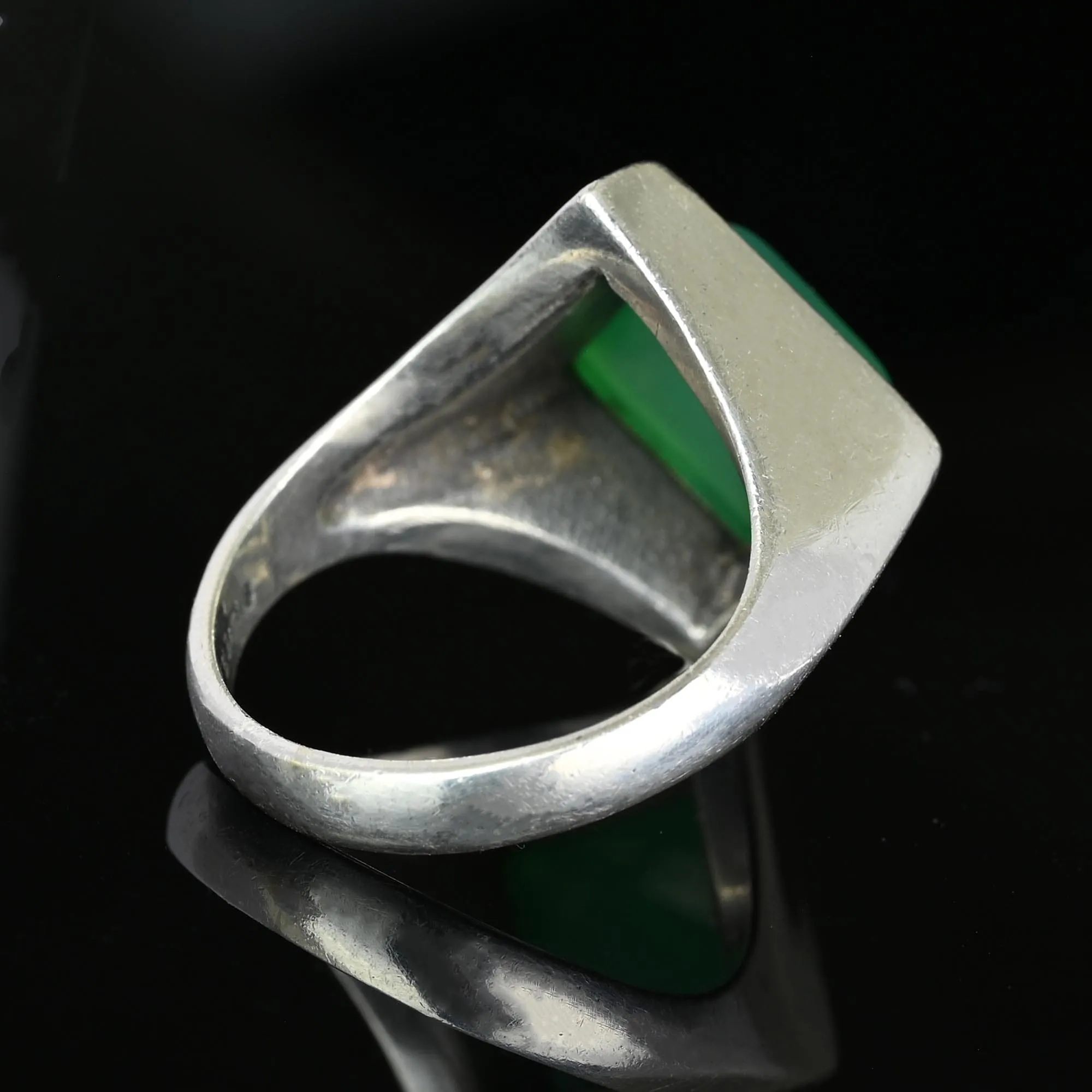 Silver Chrysoprase Sugarloaf Cabochon Signet Ring