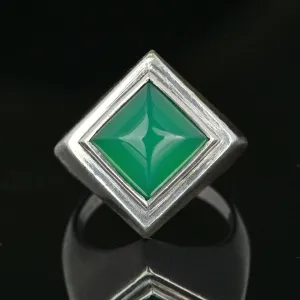 Silver Chrysoprase Sugarloaf Cabochon Signet Ring