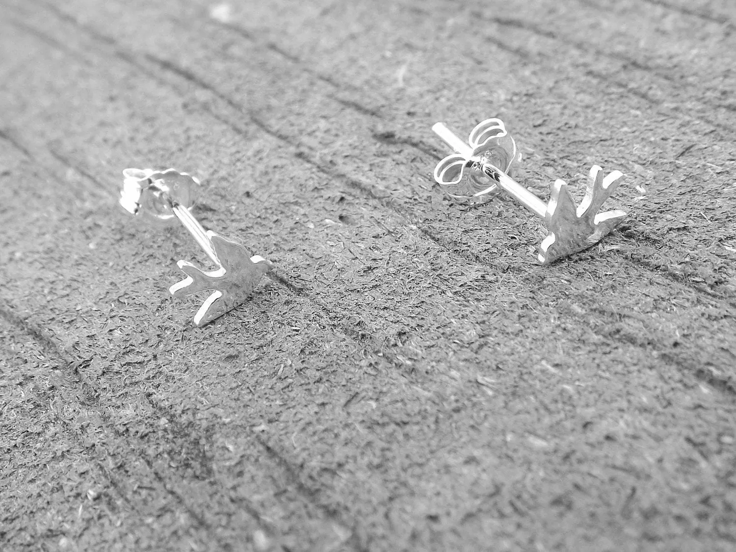 Tiny Bird Studs, Small Bird Earrings, Birds, Tiny Earrings, Modern Studs, Minimalist Jewelry, Silver Bird Earrings, Fly Earrngs, Freebird