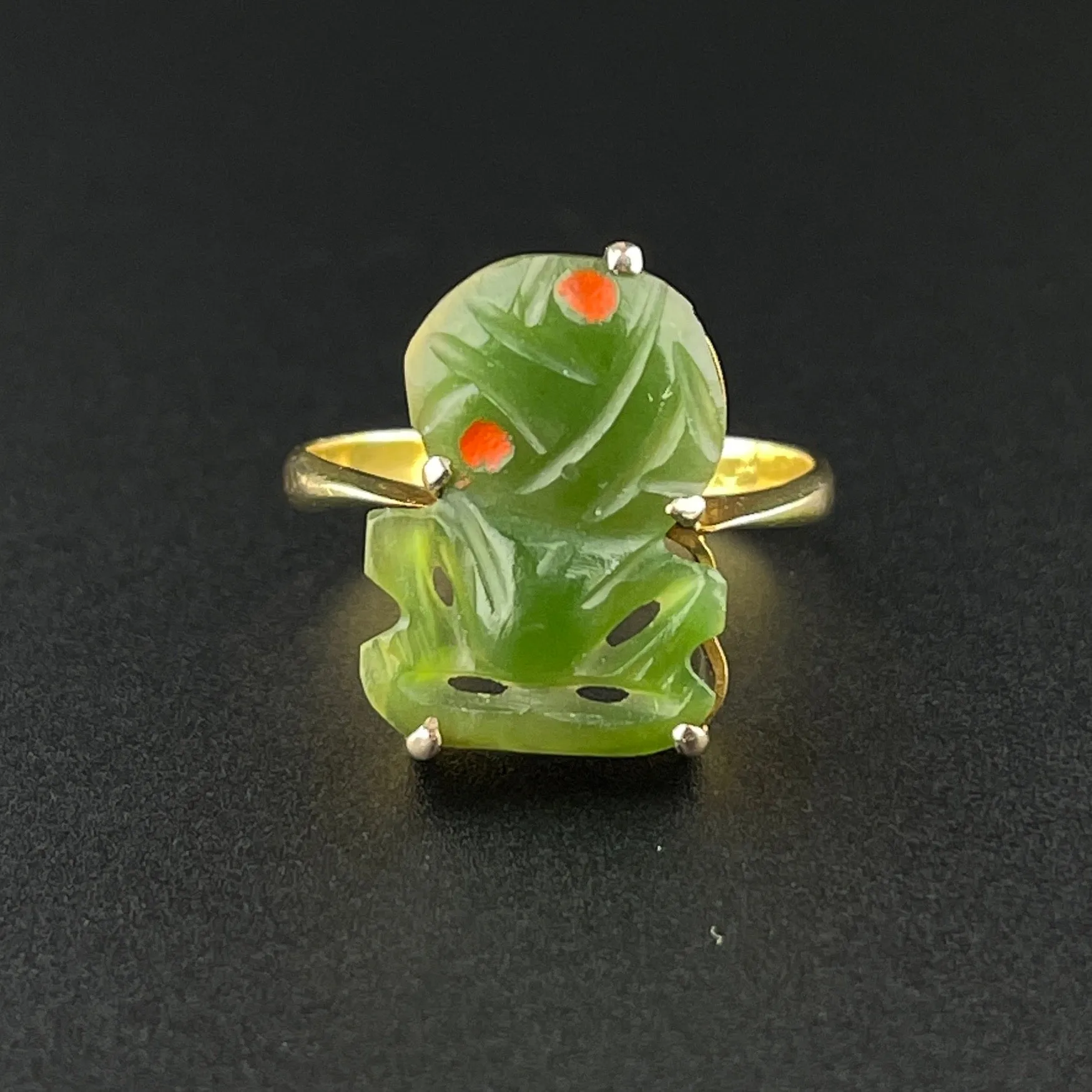 Vintage 9K Gold Jade Frog Cutout TIki Ring, Sz 4 3/4