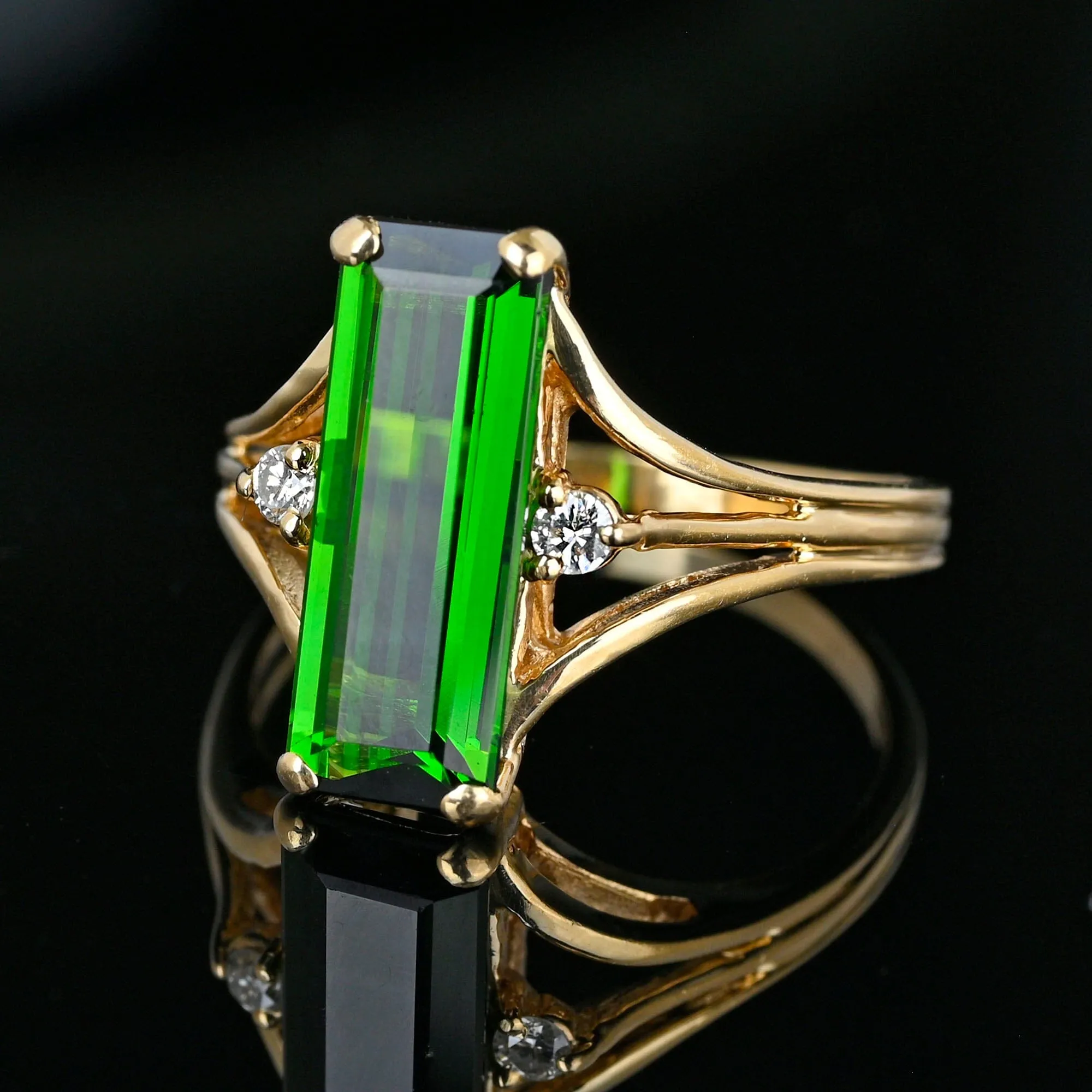 Vintage Diamond 3.75 Carat Green Tourmaline Ring in 14K Gold