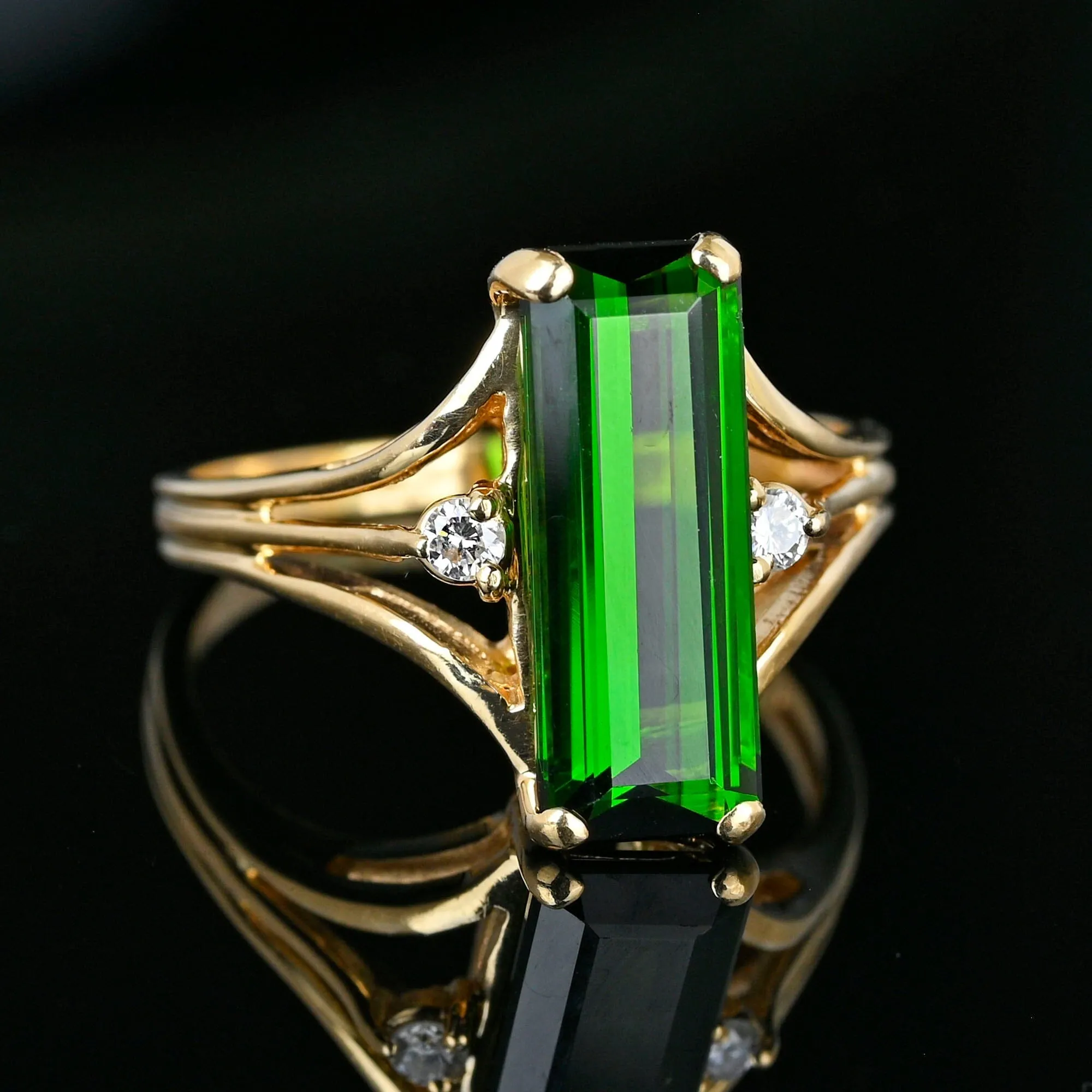 Vintage Diamond 3.75 Carat Green Tourmaline Ring in 14K Gold