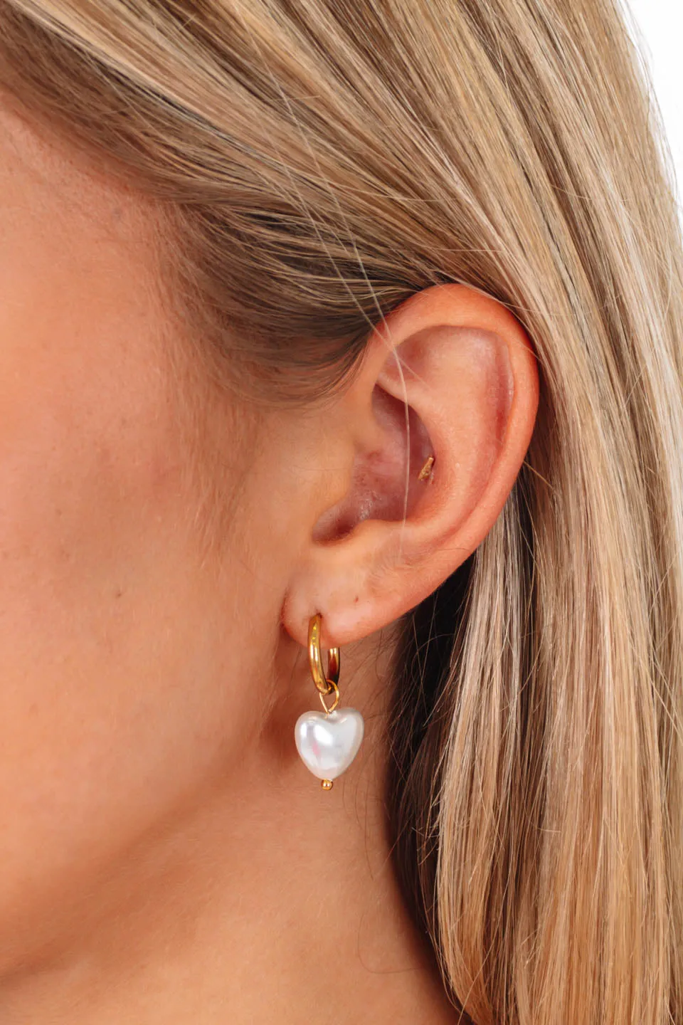 Willa Pearl Earrings - Gold